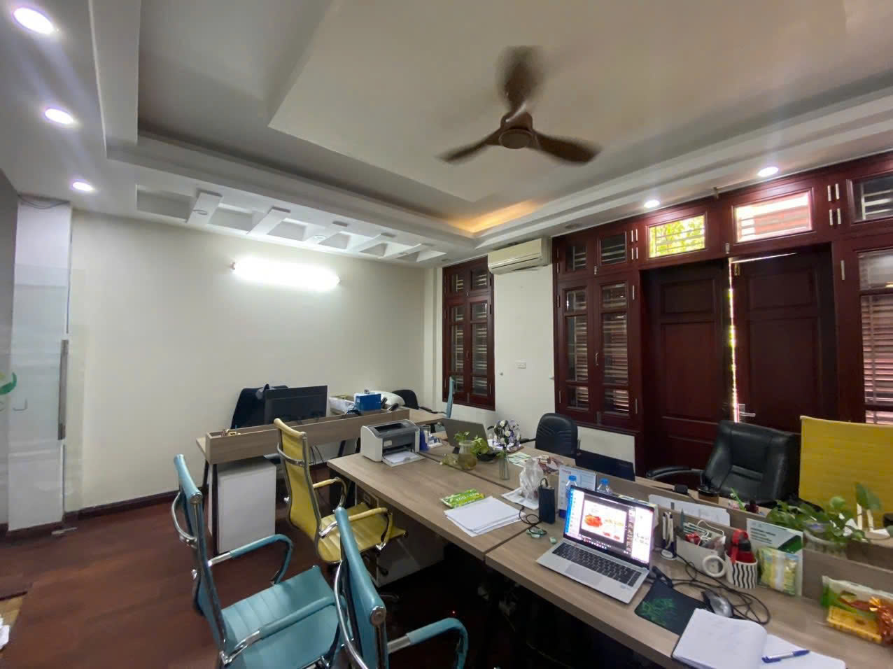 BÁN NHÀ PHỐ TRUNG KÍNH TO, CẦU GIẤY - 80M² - MT 6M - Ô TÔ TRÁNH - KINH DOANH - GIÁ 36.5 TỶ - Ảnh 2